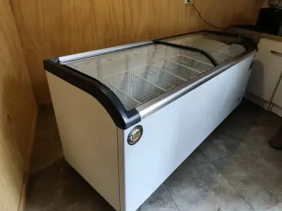 Congelador industrial Ventus CTV-7200 amplio - miniatura 1