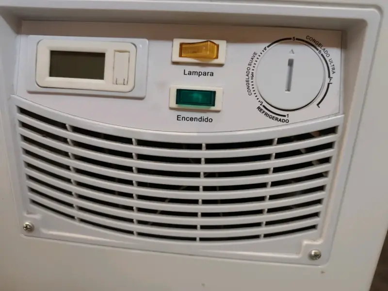 Congelador industrial Ventus CTV-7200 amplio - 6