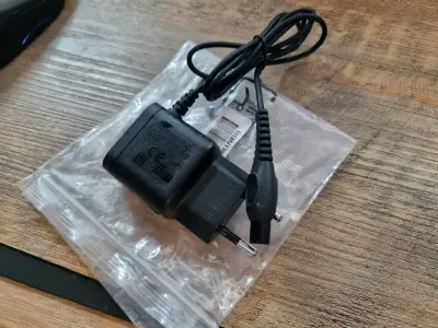 Cargador Philips original  maquinas de afeitar 15v - miniatura 3