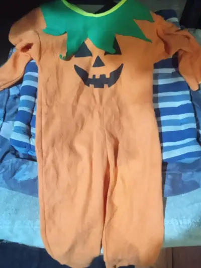 Disfraz de Halloween para niño con diseño de calabaza - miniatura 1