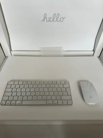 iMac 24 pulgadas M1 2021 con accesorios - miniatura 5