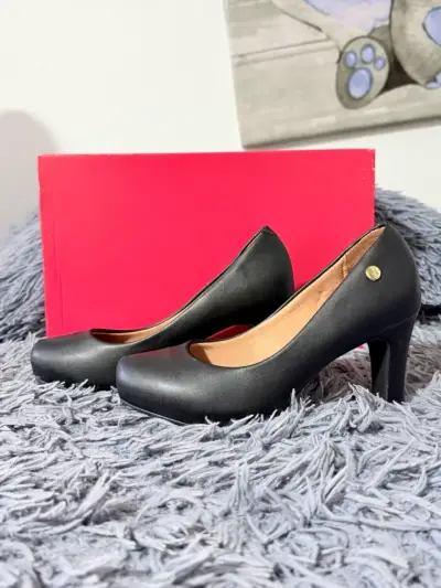 Zapatos de Tacón Negro Elegantes para Mujer - miniatura 3