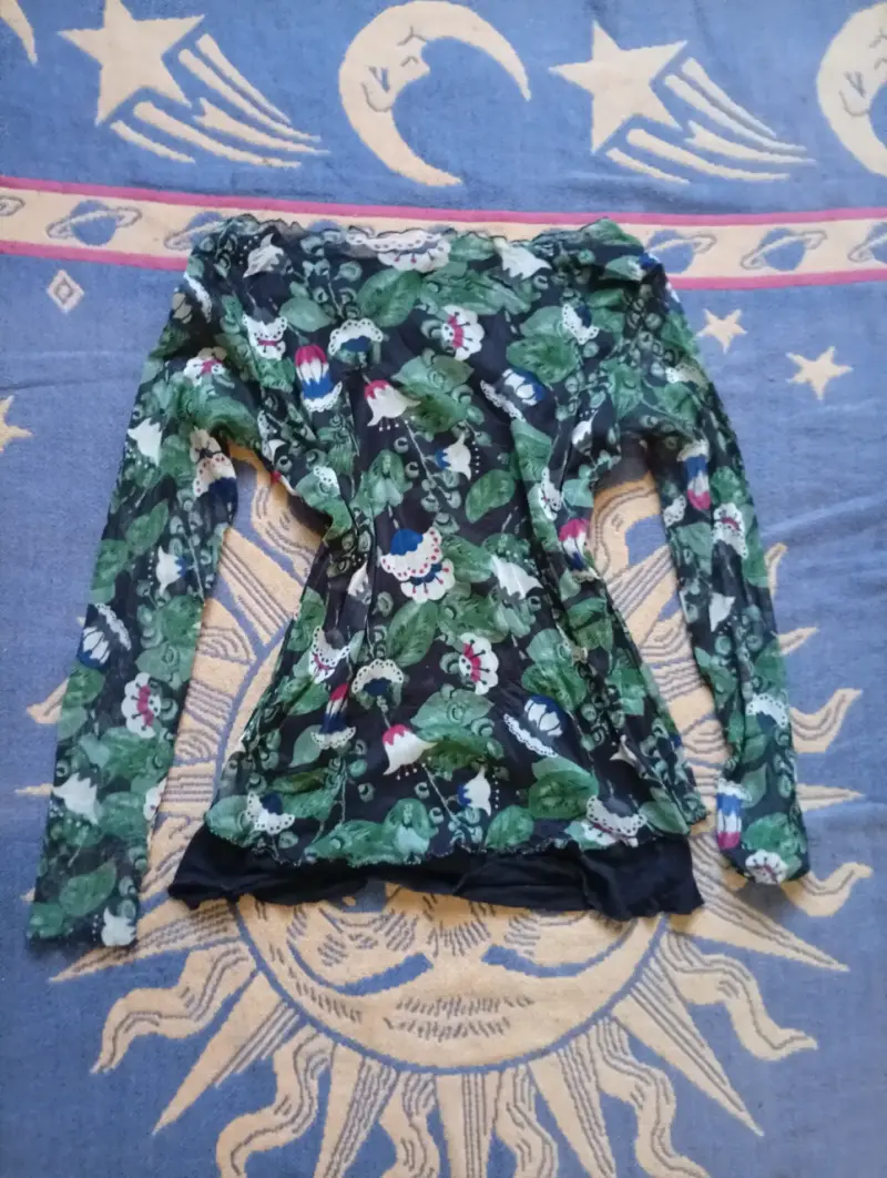 Blusa estampada de manga larga