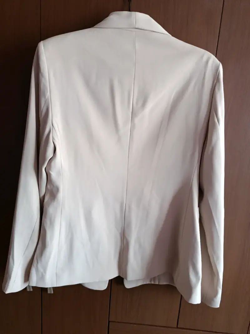 Blazer beige elegante para mujer FSP - 2