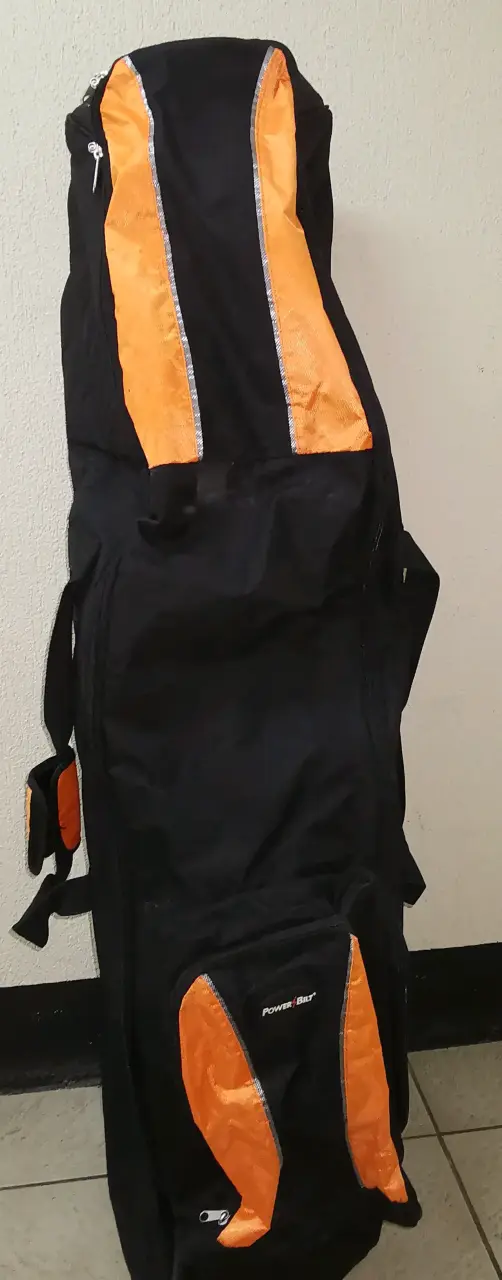 Bolso de golf PowerBilt negro y naranja con ruedas - 1