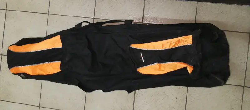 Bolso de golf PowerBilt negro y naranja con ruedas - 4