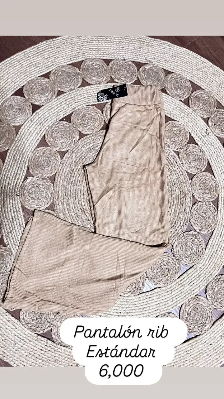 Pantalón rib beige estándar