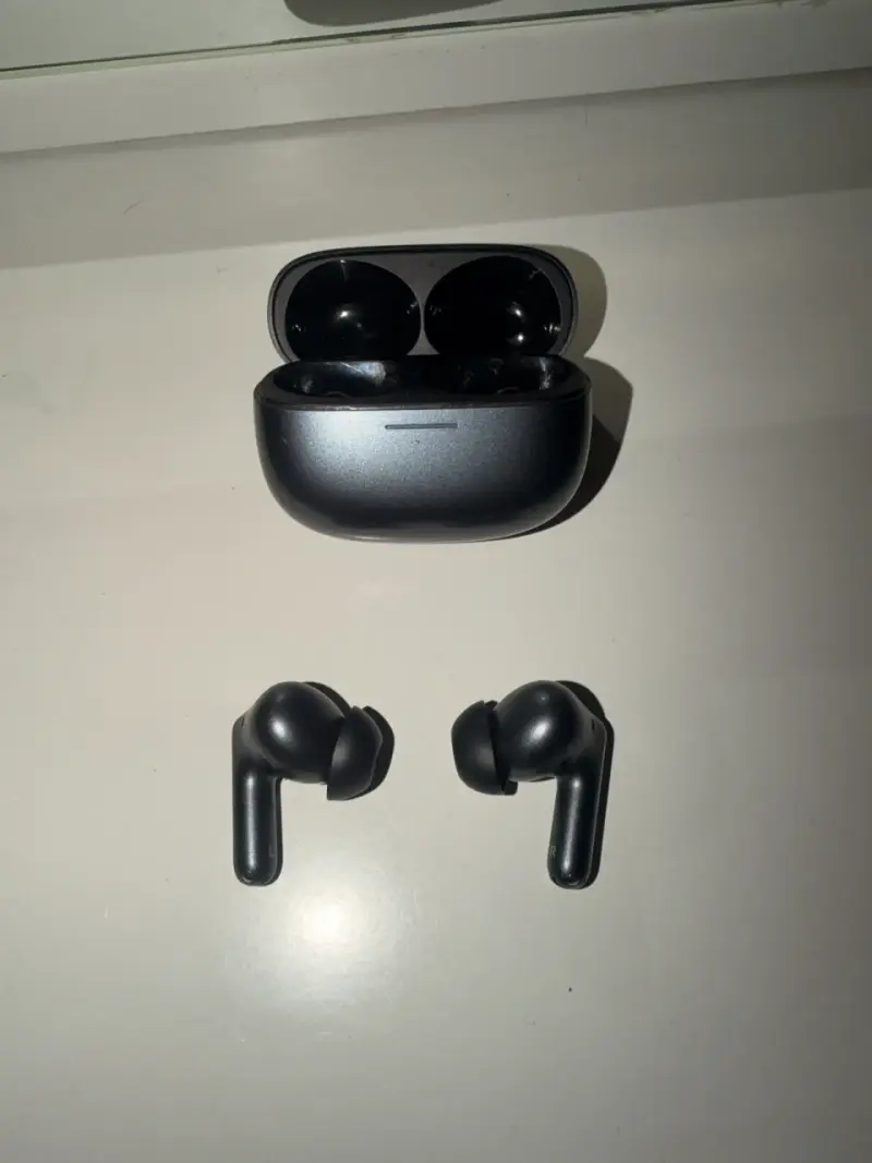 Audífonos Inalámbricos Redmi Buds 8 Pro c Estuche - 3