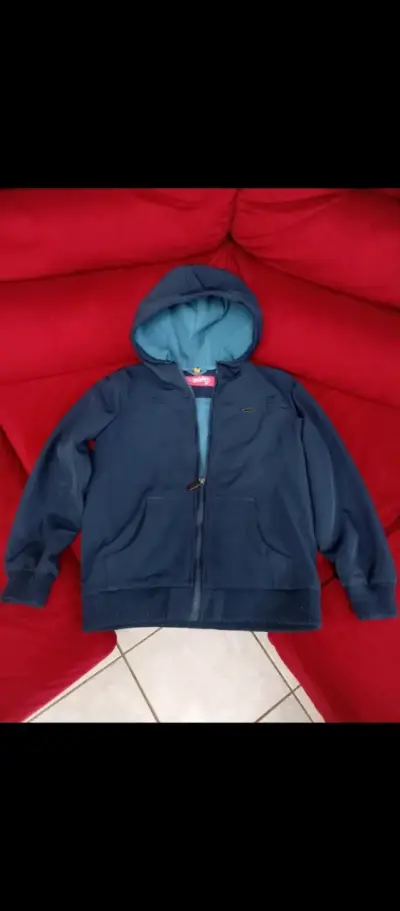 Polerón azul con capucha Old Navy para niños - miniatura 6