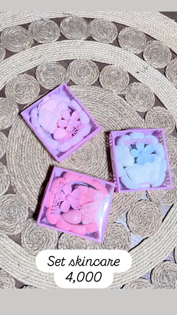 Set de cuidado facial con accesorios variados