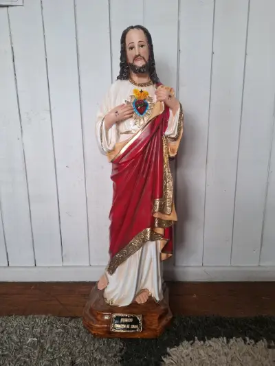 Estatua de Sagrado Corazón de Jesús en resina - miniatura 1