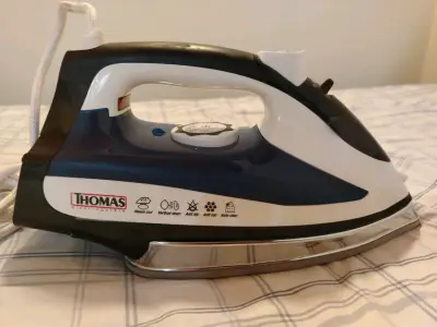 Plancha a vapor Thomas con suela cerámica - miniatura 1