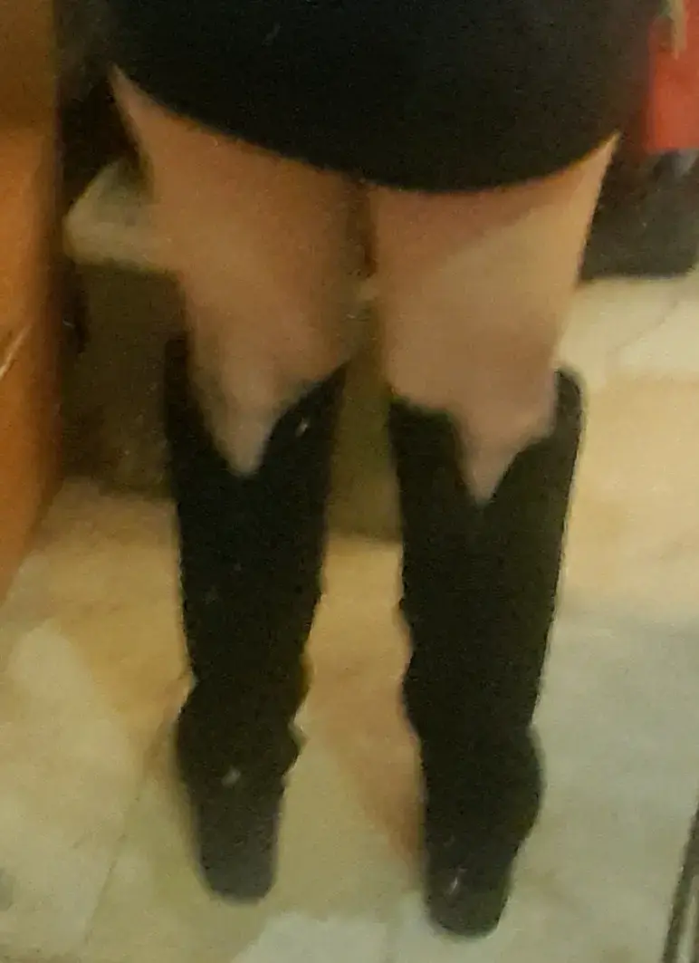 Botas negras medianas de mujer en buen estado - 4