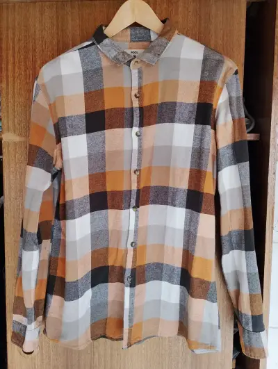 Camisa a cuadros marrón y gris para hombre - miniatura 1