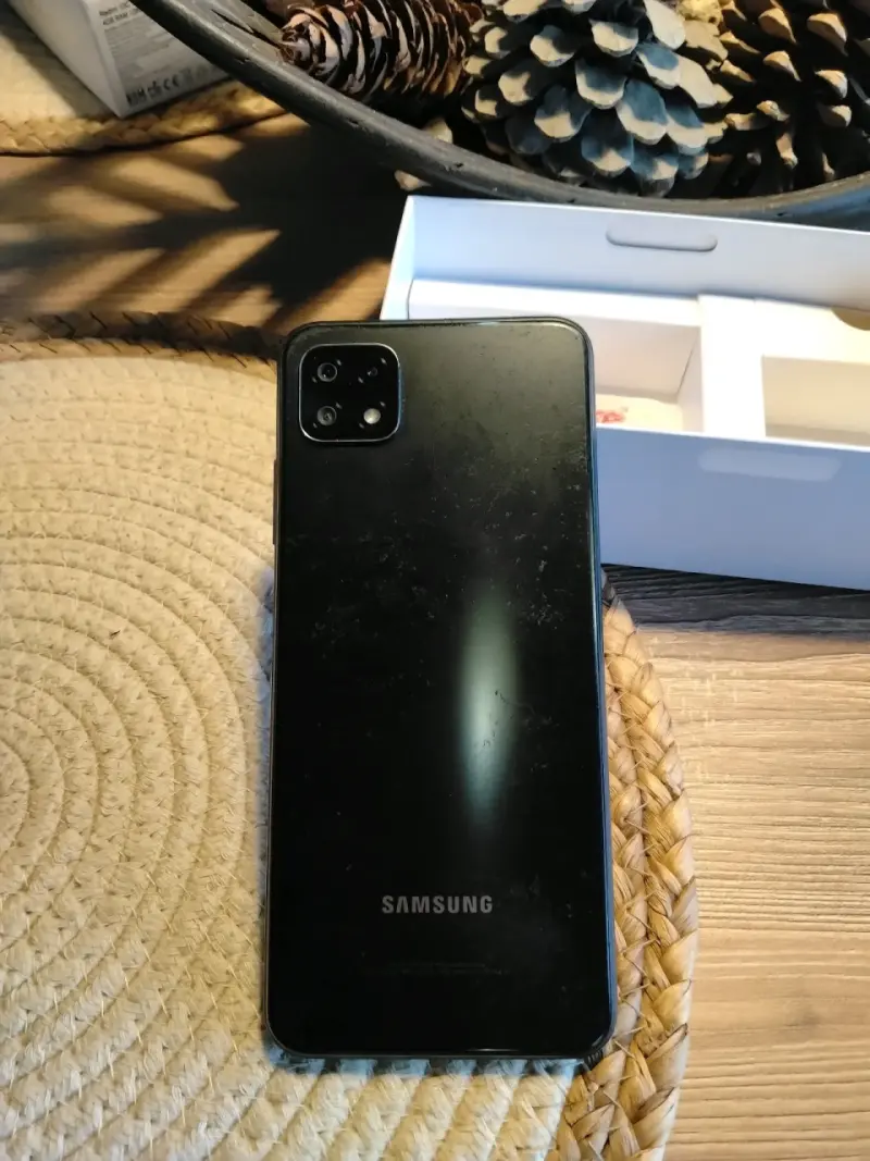 Smartphone Samsung Galaxy A02 en buen estado - 2