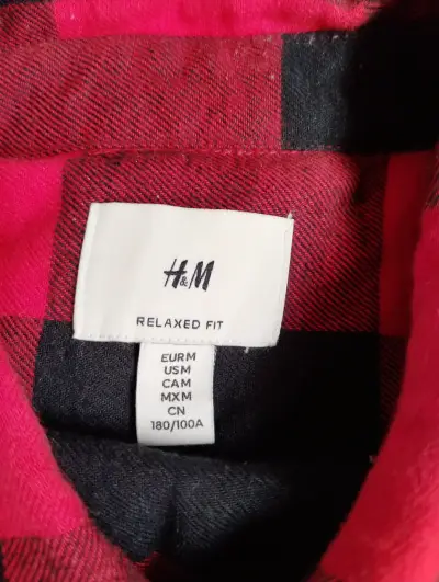 Camisa de franela a cuadros roja y negra - miniatura 3