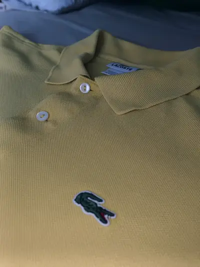 Polo Amarilla Lacoste - miniatura 2