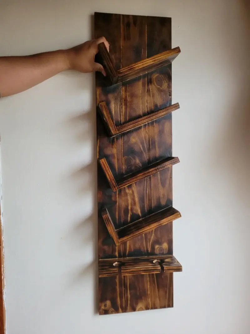 Estante de madera para vinos y copas - 1