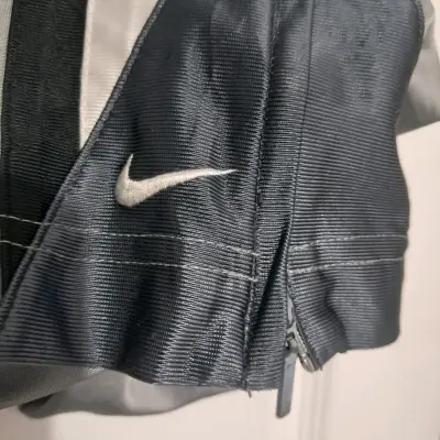 Pantalones deportivos grises Nike gris - miniatura 5