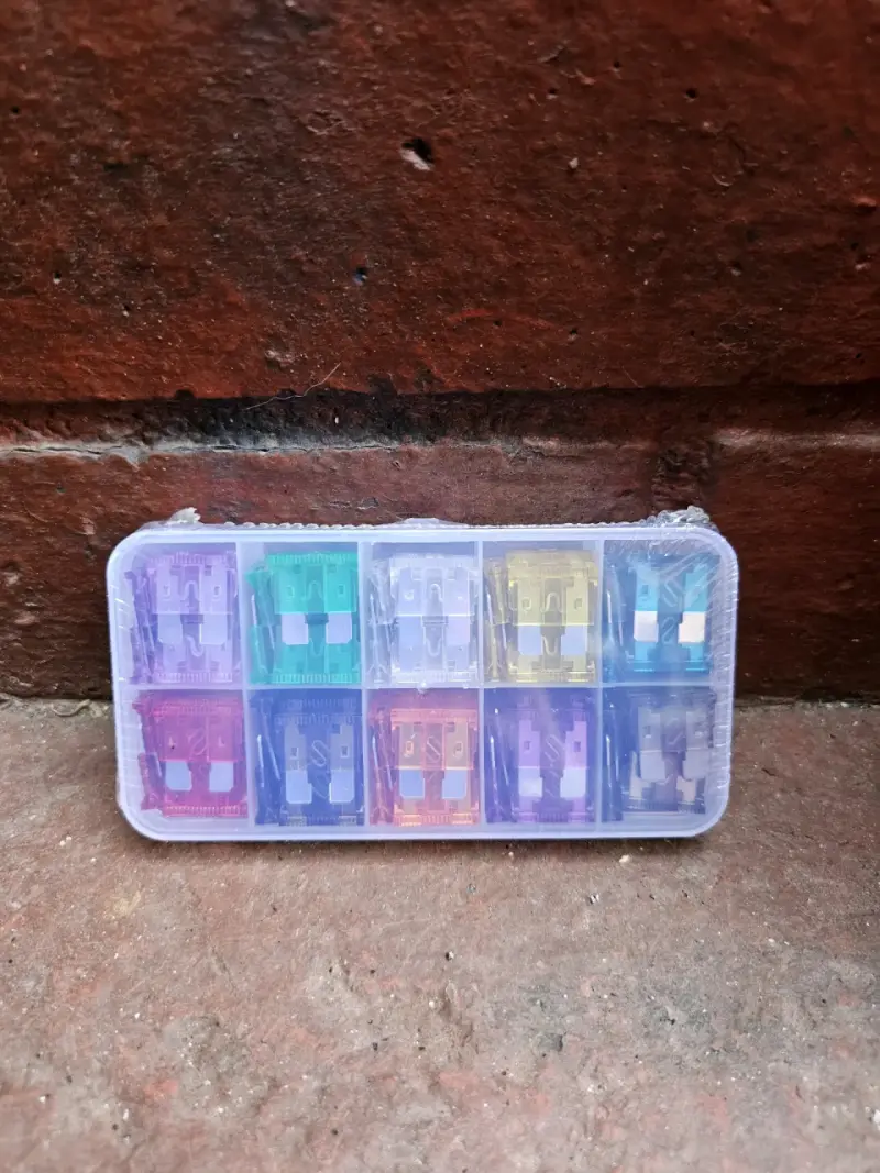 Kit de 100 fusibles de auto 12V - 3