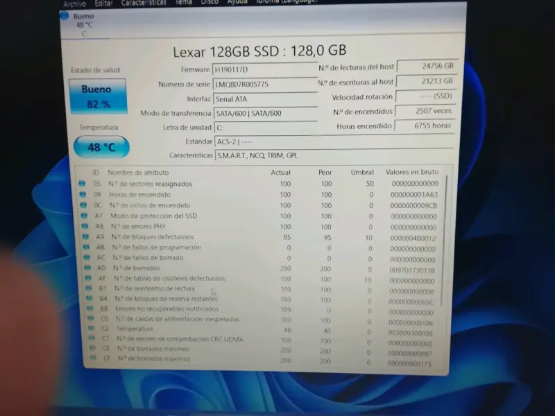 Asus X543u Con i3,8gb ram y 120 GB SSD - 2