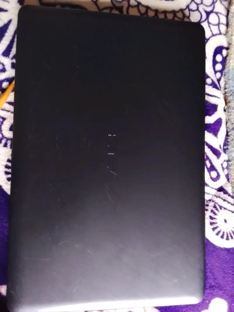 Asus X543u Con i3,8gb ram y 120 GB SSD - 4