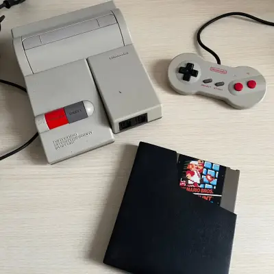 Consola Nintendo Entertainment System con control y juego - miniatura 2