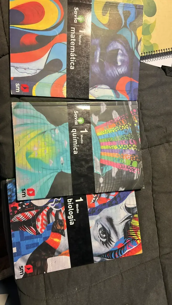 Libros de texto 1° Medio Matemática, Química y Bi
