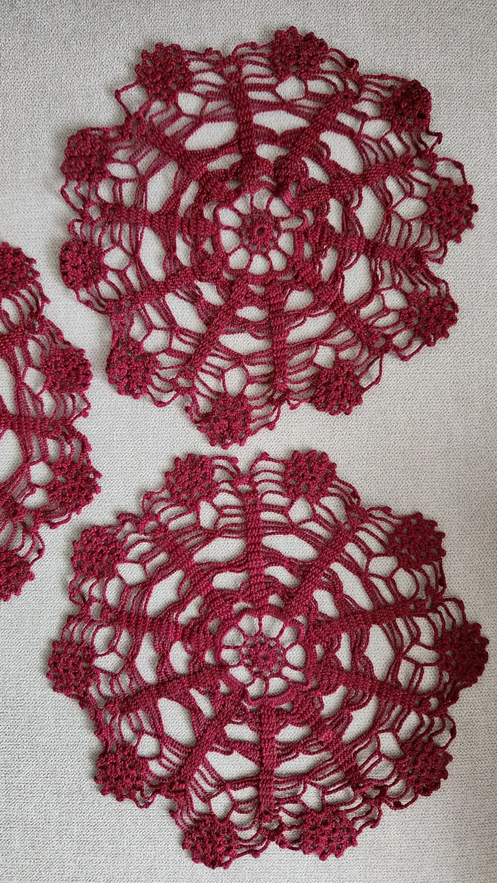 Set de 3 manteles vintage tejidos a crochet - 2