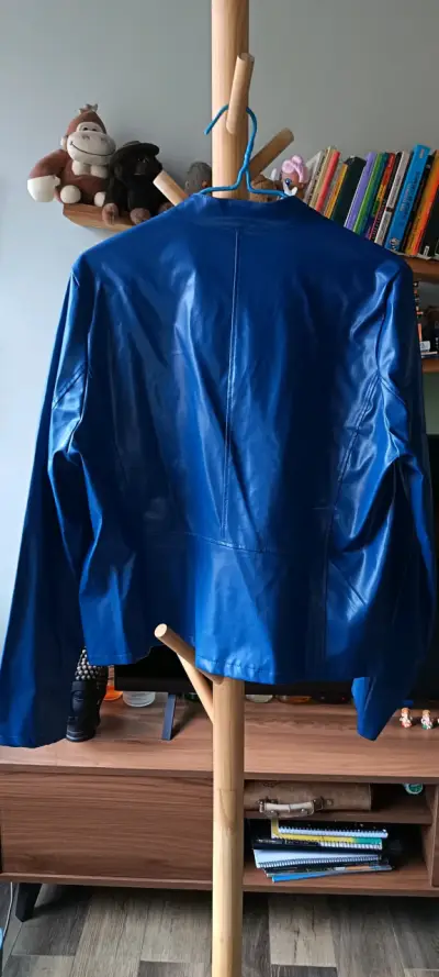 Chaqueta azul de cuero sintético para mujer - miniatura 3
