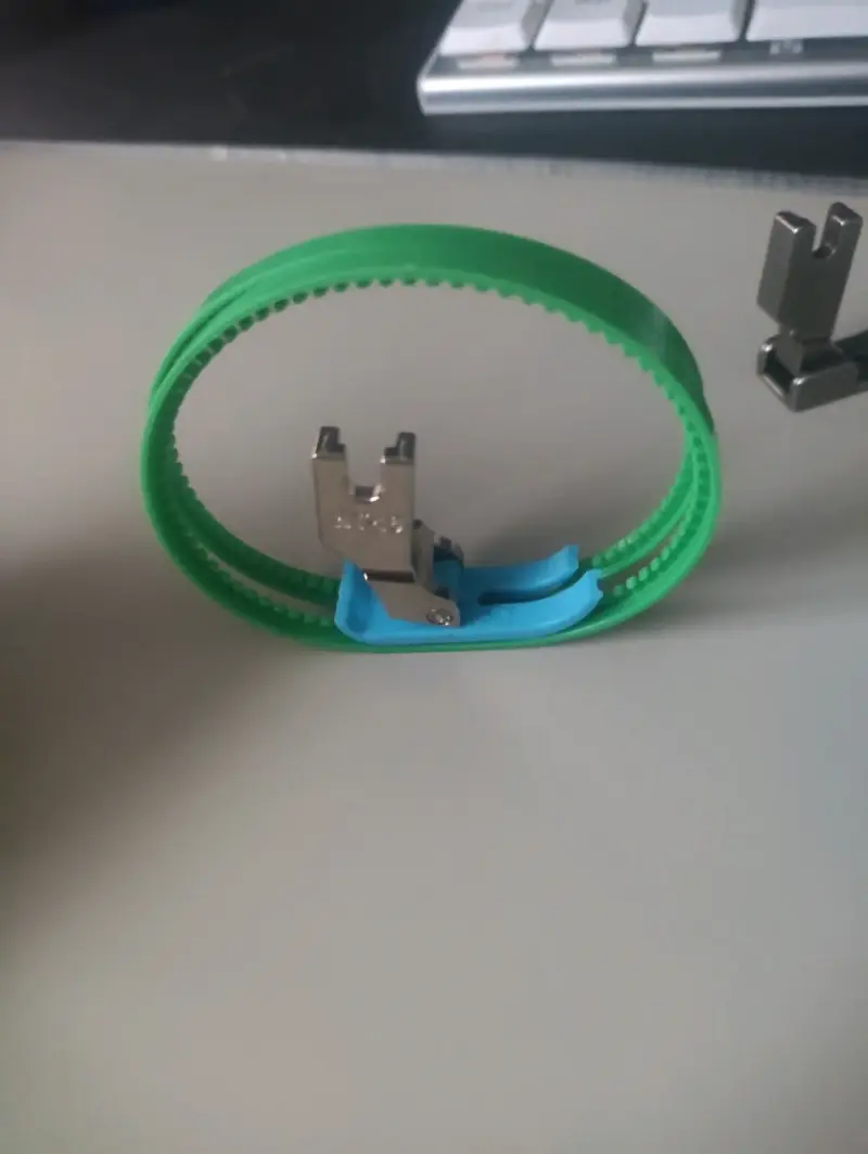 Pie de prensatelas para máquina de coser con guía - 2