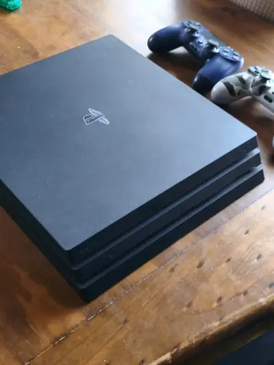 Consola PS4 Pro con 2 controles DualShock 4 - miniatura 4