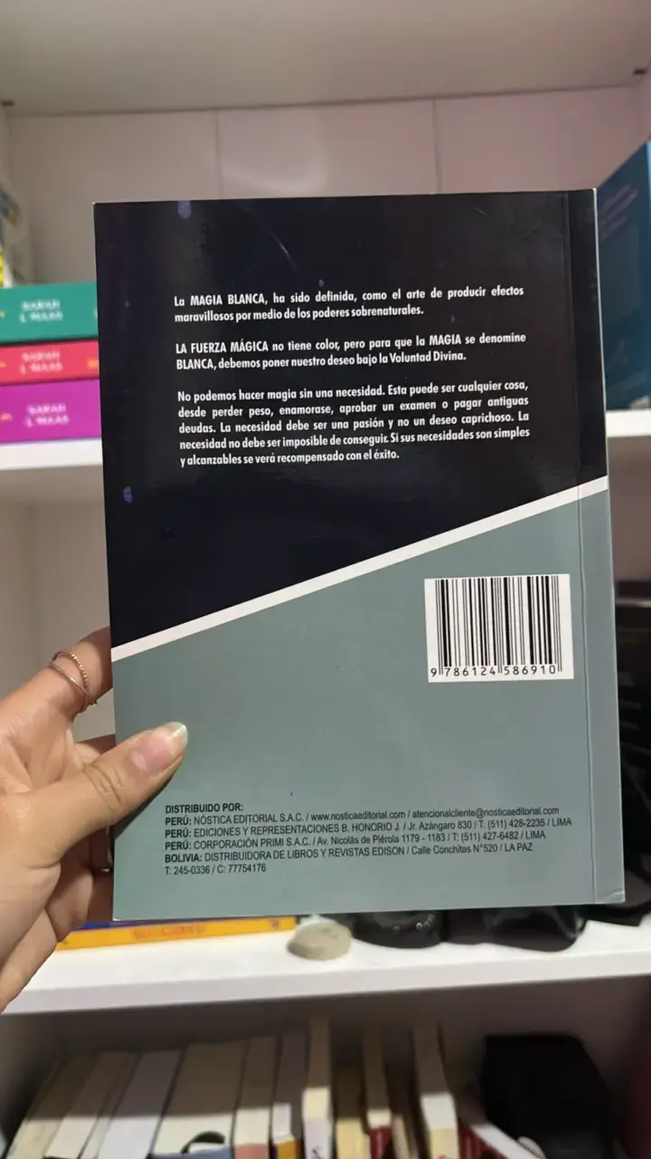 Libro Símbolos Sagrados de Sarah Bartlett - 4