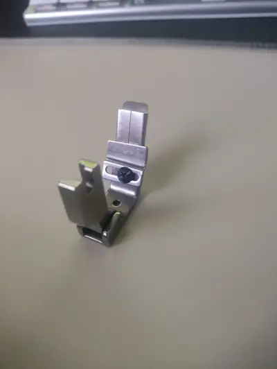 Prensa telas ajustable con guia - miniatura 1