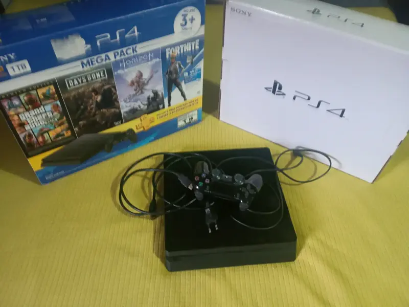 Consola PS4 SLIM con control y juegos incluidos - 2