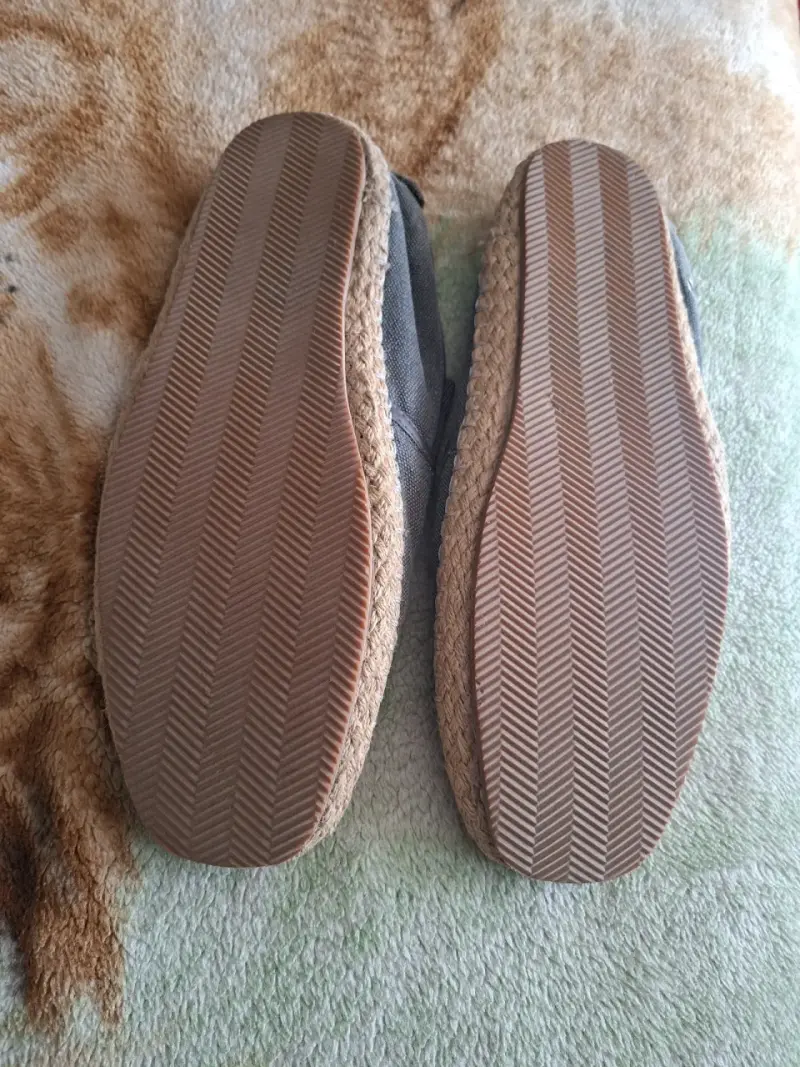 Alpargatas de lona gris Cardinale talla 41 - 3