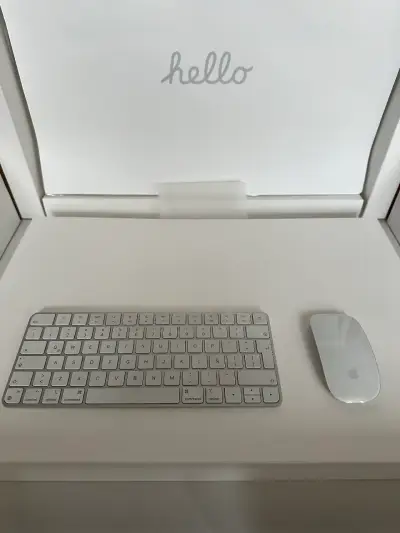 iMac 24 pulgadas M1 2021 con 8GB RAM - miniatura 3