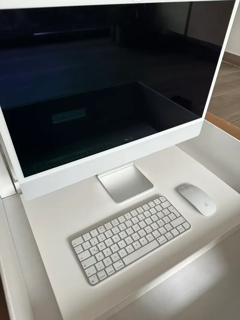 iMac 24 pulgadas M1 2021 con 8GB RAM - 5