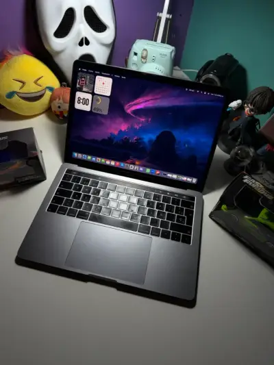 Macbook Pro A1989 - SSD 500GB || Excelente estado - miniatura 1