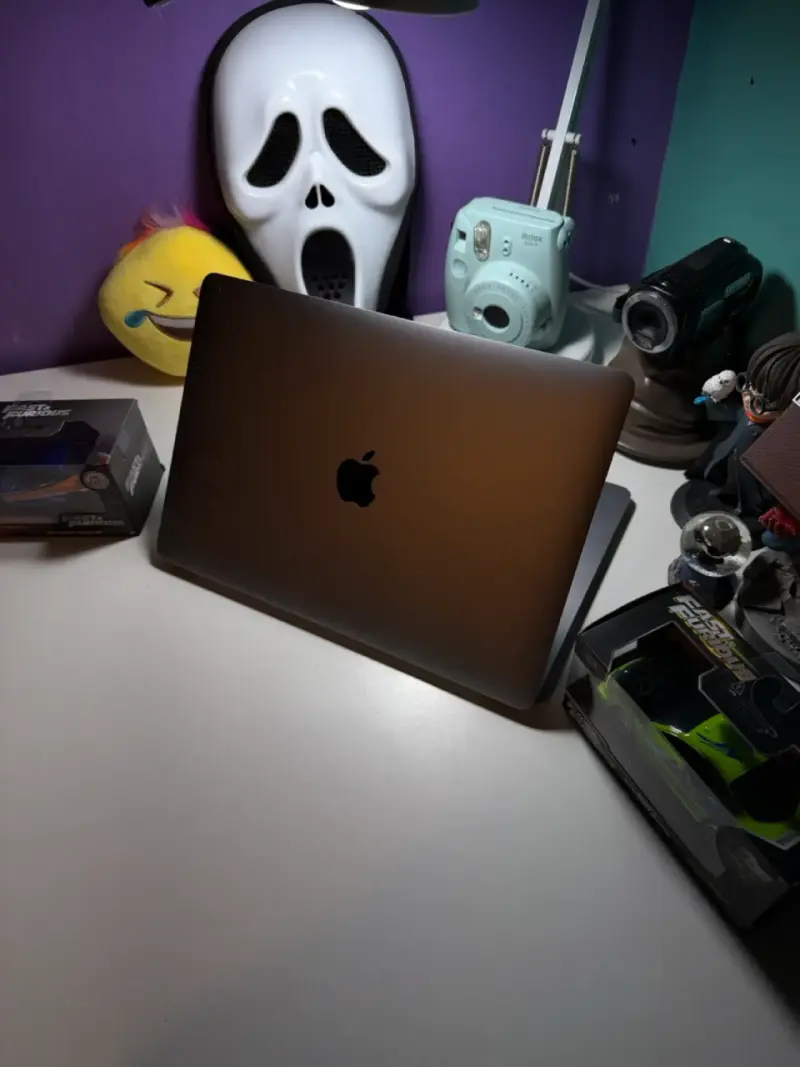 Macbook Pro A1989 - SSD 500GB || Excelente estado - 3