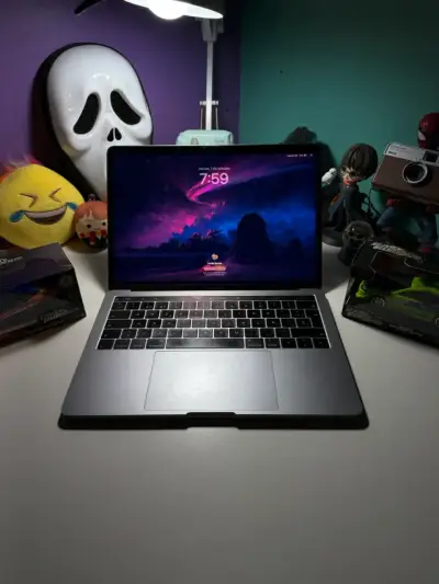 Macbook Pro A1989 - SSD 500GB || Excelente estado - miniatura 5