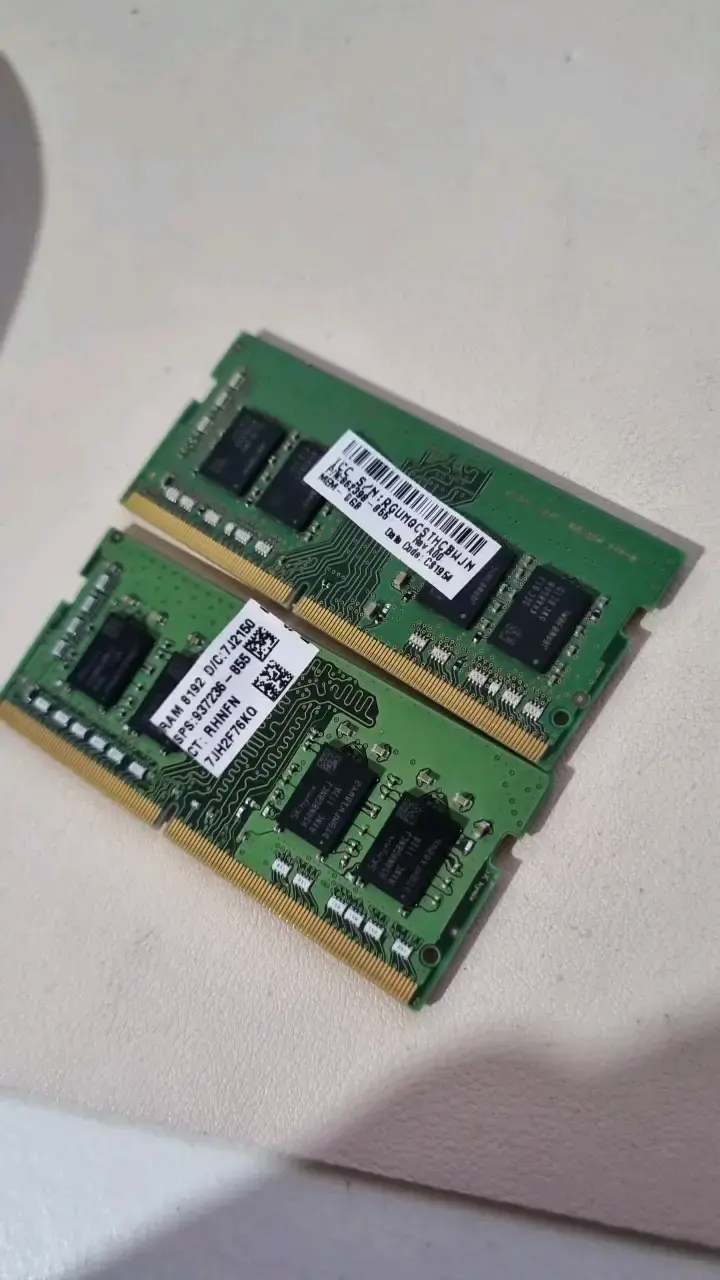 16GB RAM DDR4 Samsung y SK Hynix - 2