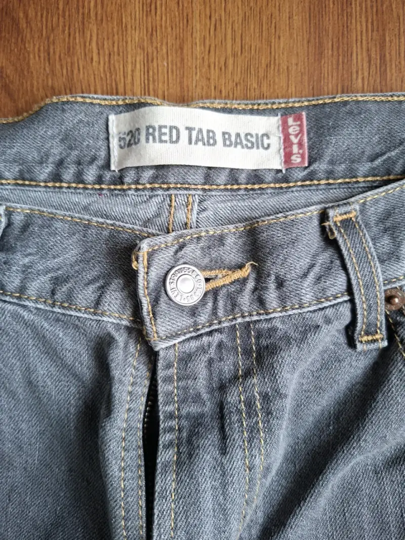 Jeans Levis 520 Red Tab Talla 44 - 2