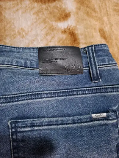 Jeans Mossimo Talla 44 Azul Claro - miniatura 4
