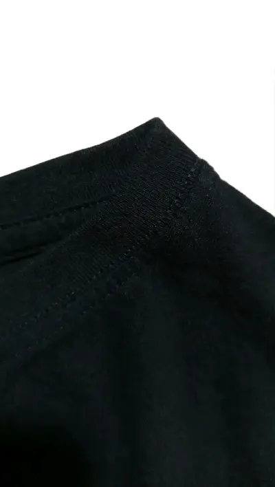 Pack de 4 poleras negras de algodón premium - miniatura 2
