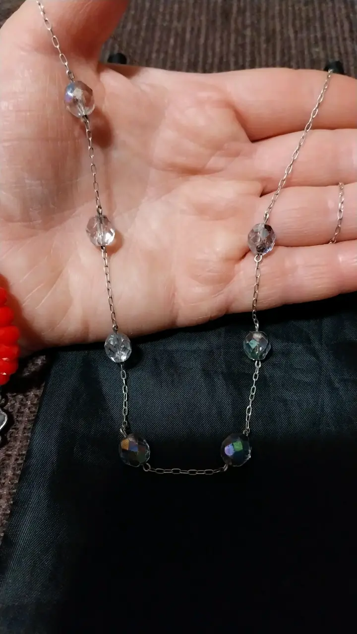 Collar de plata con cristales transparentes - 1