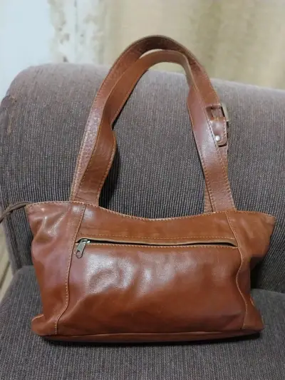 Cartera de cuero marrón con hebilla - miniatura 3