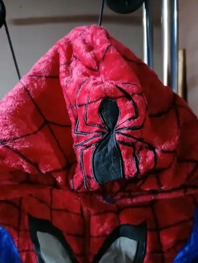 Disfraz de Spiderman para niños talla 8 a 9 años. - miniatura 3