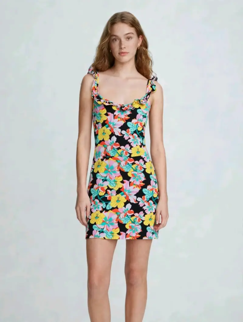 Vestido corto floral con tirantes cruzados