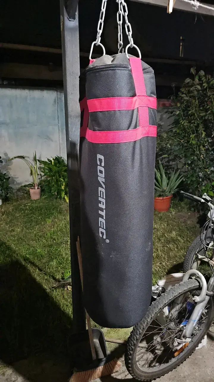 Saco de Boxeo Covertec con Soporte - 1